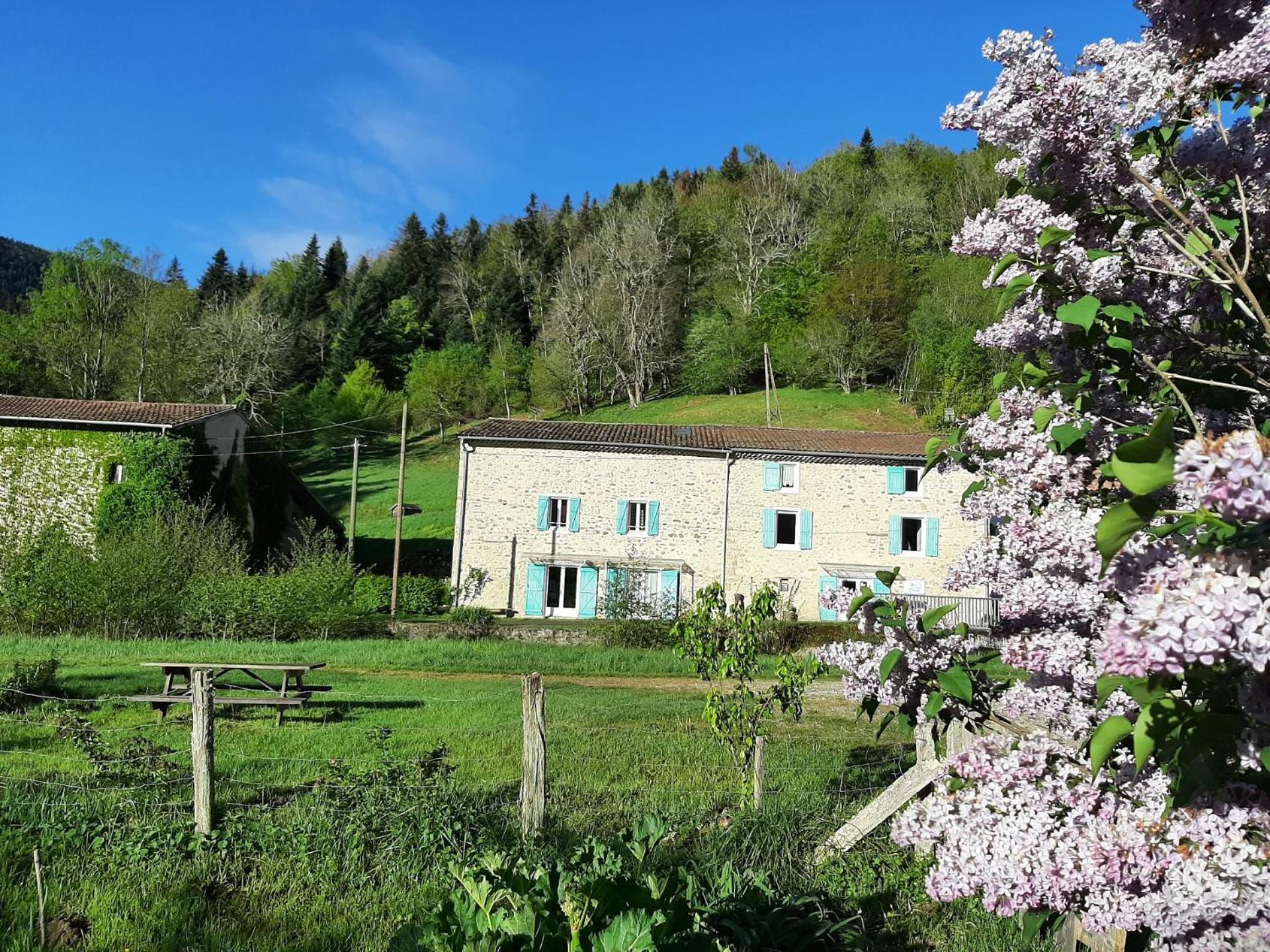 Au Mohair Des Alpy Fougax-et-Barrineuf 外观 照片